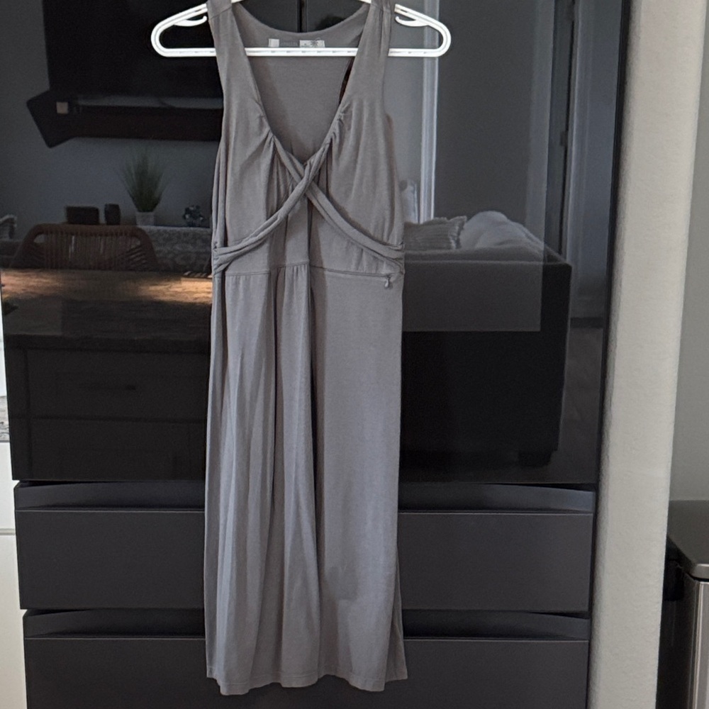 Athleta Charcoal Sleeveless Top